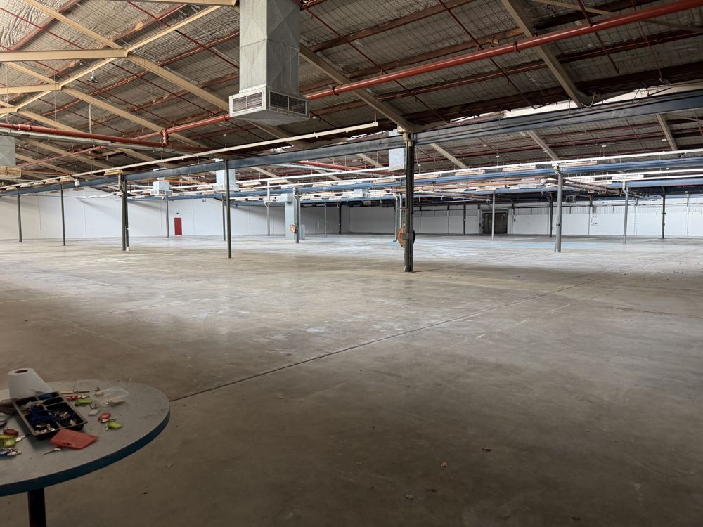 Concord West 影视制作场地的仓库内部