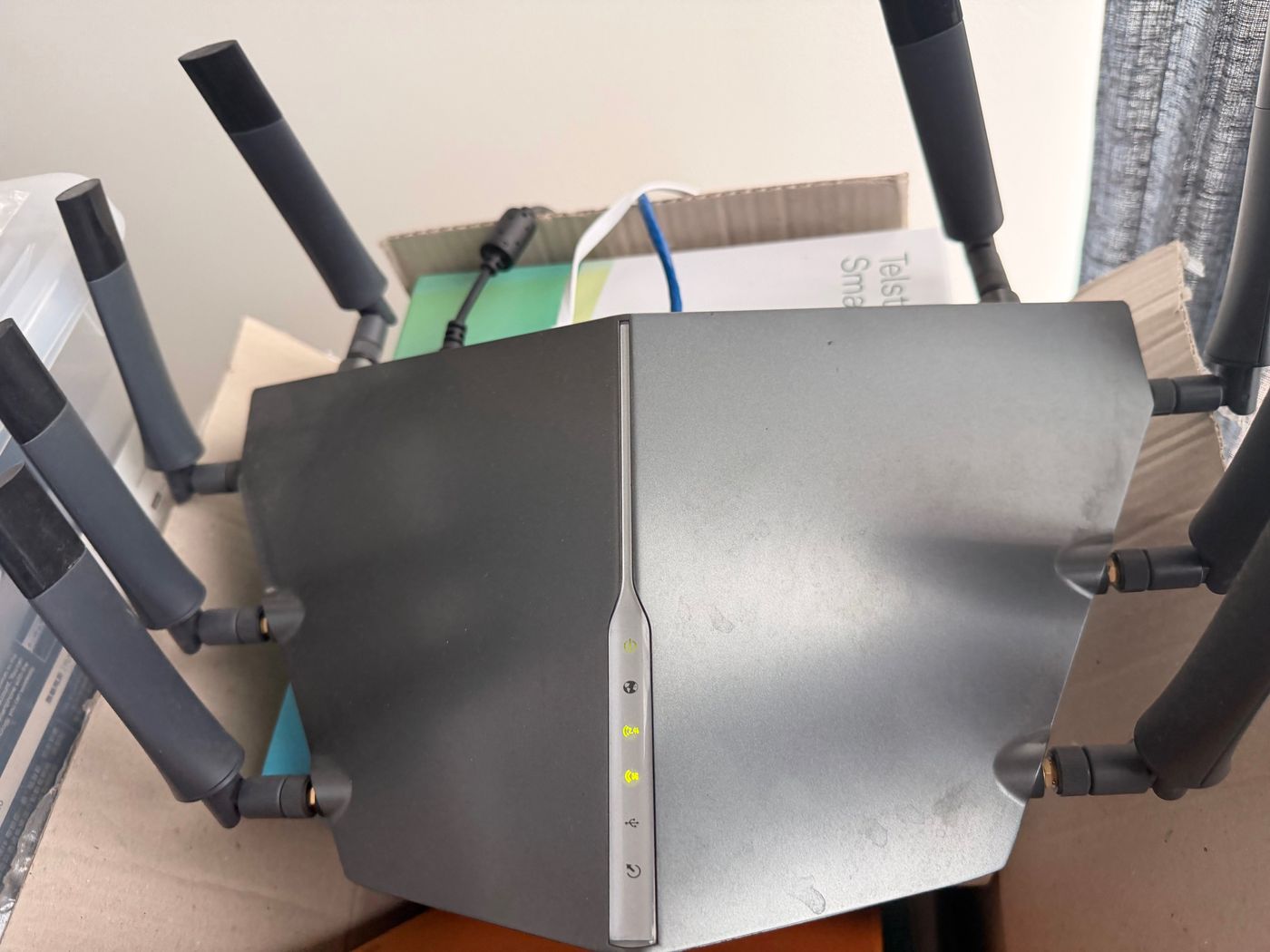 The old multi-antenna flagship router on site